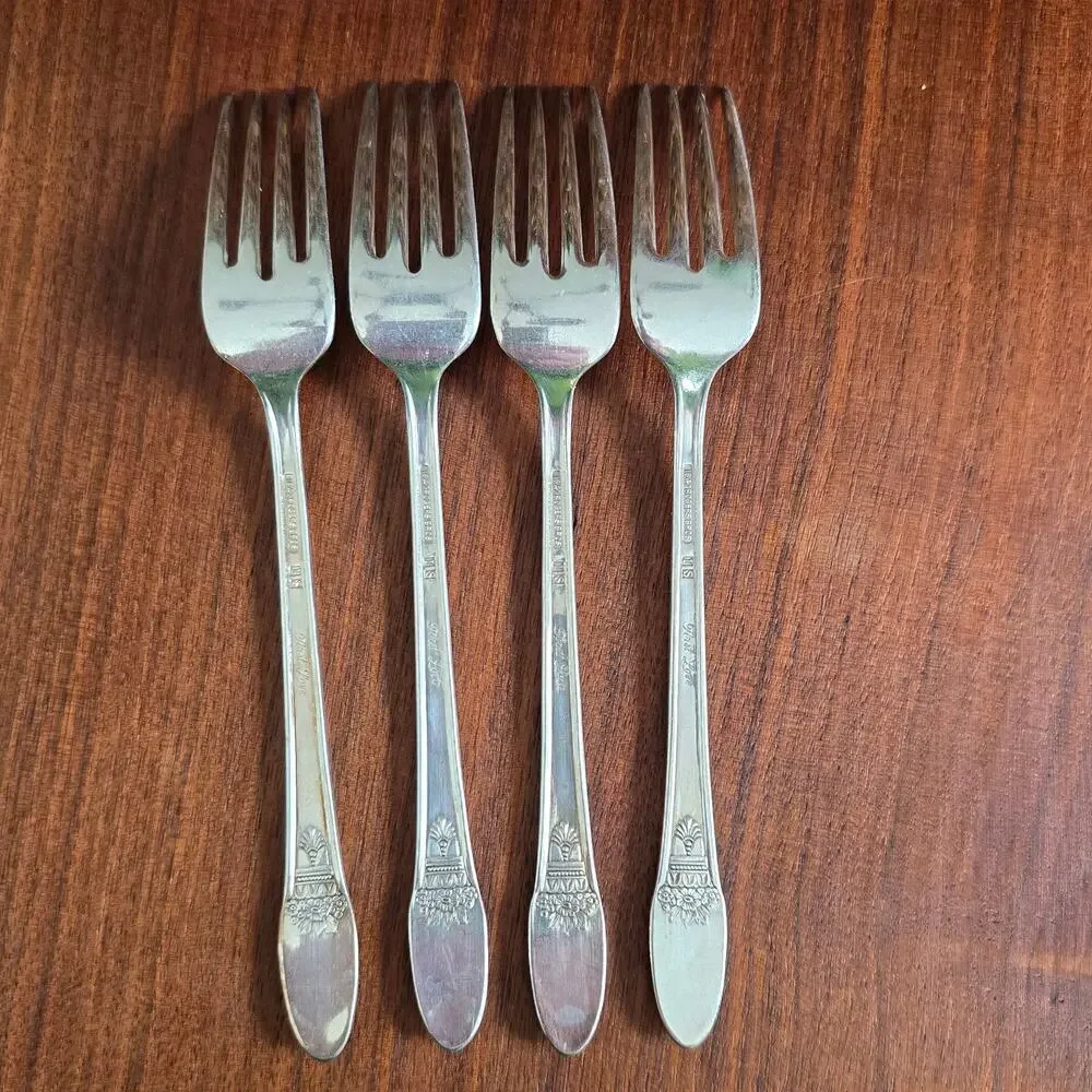 Vintage 1847 Rogers Bros FIRST LOVE 4 Dinner Forks Silverplate Art Deco Cottage